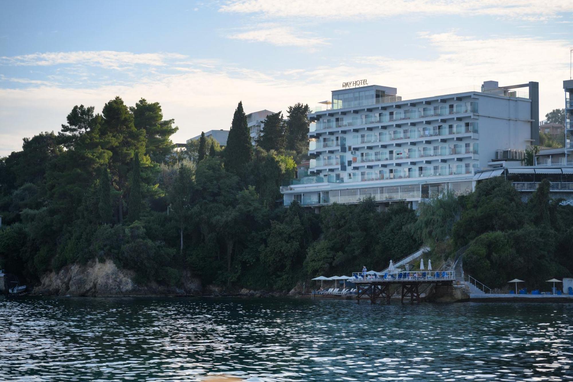Ray Hotel Corfu Perama  Eksteriør bilde